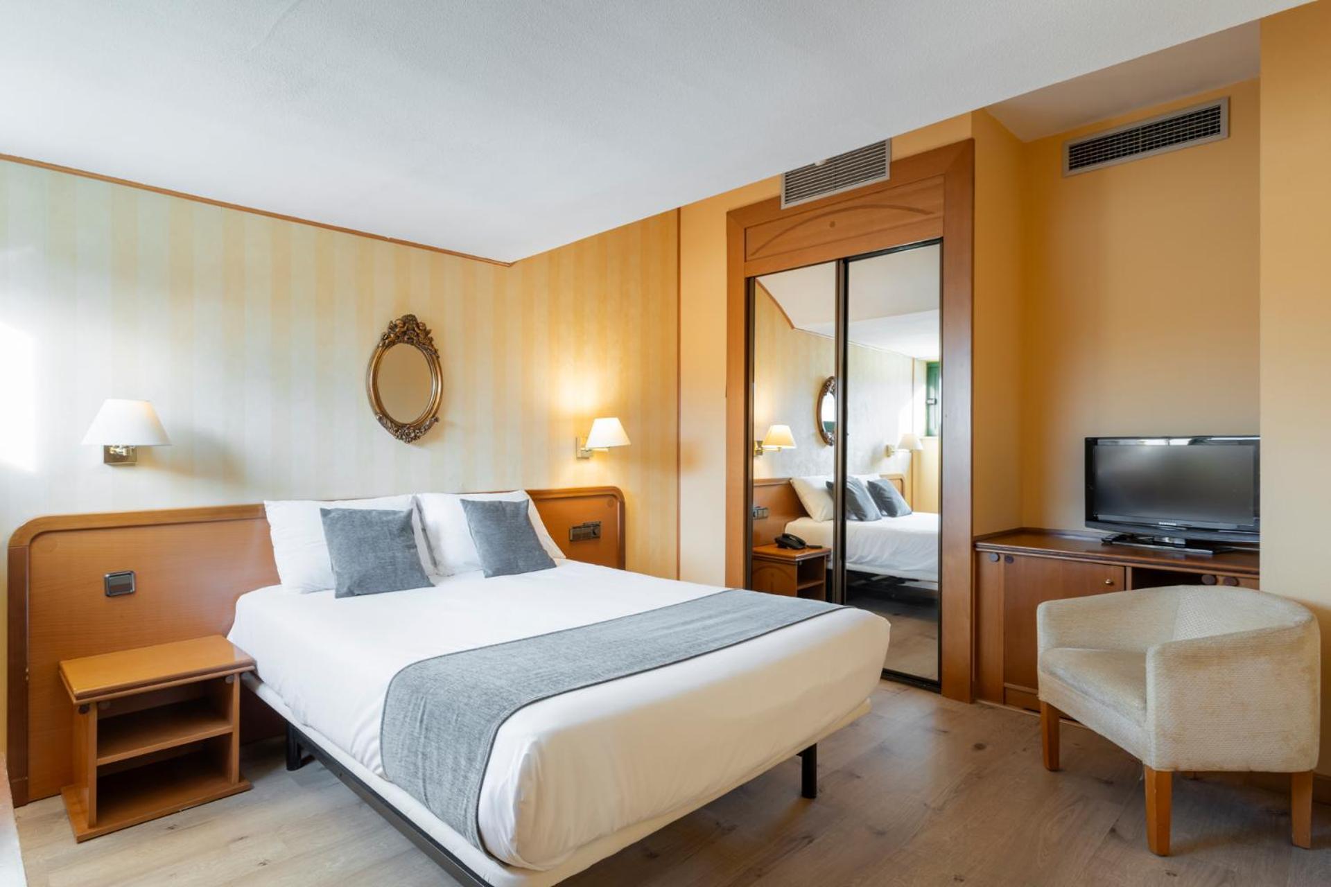 Hotel Alda Rio Tormes Santa Marta de Tormes Buitenkant foto
