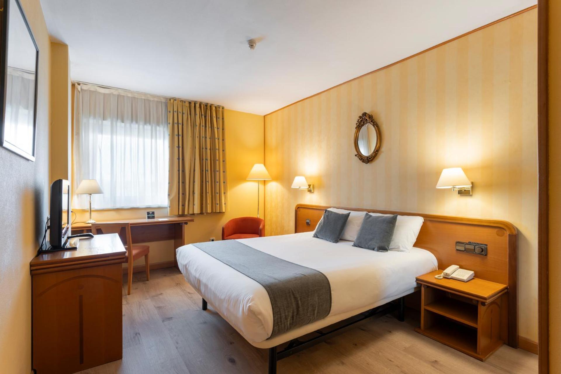 Hotel Alda Rio Tormes Santa Marta de Tormes Buitenkant foto